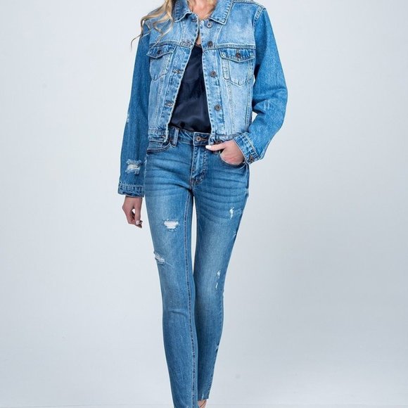 New Medium Washed Denim Jean Jacket - Picture 10 of 11